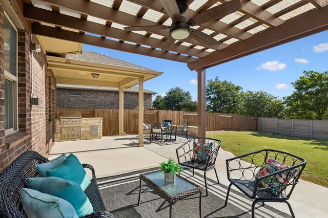 900 Myrna BND, Leander, TX 78641