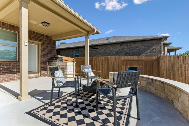 900 Myrna BND, Leander, TX 78641