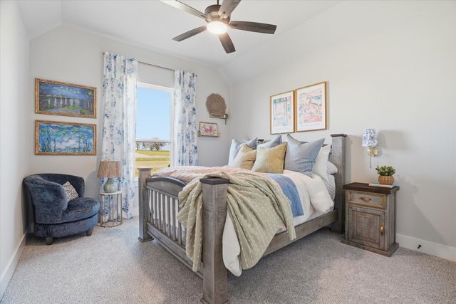 561 Royal Santana, Weatherford, TX 76087