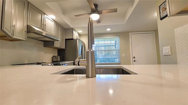 1450 HEATHER RIDGE BOULEVARD 201, Dunedin, FL 34698