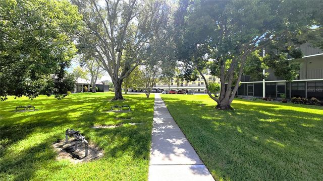 1450 HEATHER RIDGE BOULEVARD 201, Dunedin, FL 34698