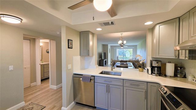 1450 HEATHER RIDGE BOULEVARD 201, Dunedin, FL 34698