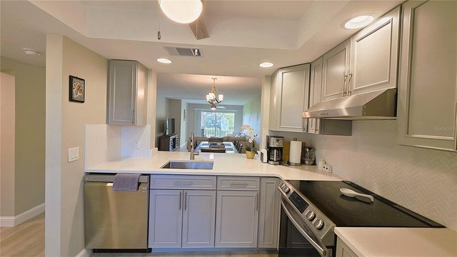 1450 HEATHER RIDGE BOULEVARD 201, Dunedin, FL 34698