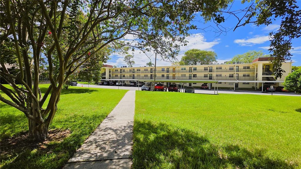 1450 HEATHER RIDGE BOULEVARD 201, Dunedin, FL 34698