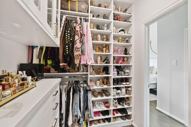 10612 Centre Glade Drive, Houston, TX 77043