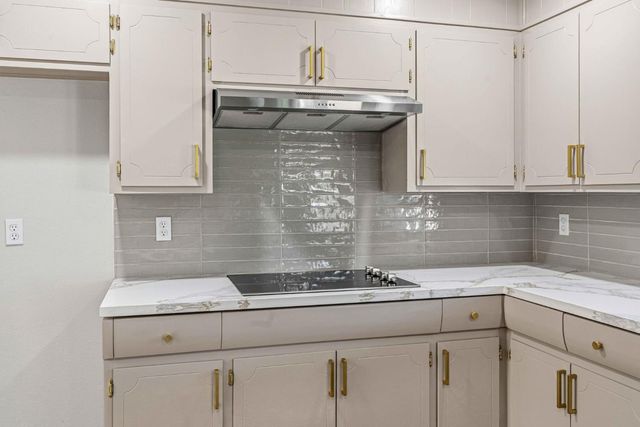 2227 Stanfield Dr, Stockton, CA 95209