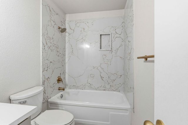 2227 Stanfield Dr, Stockton, CA 95209