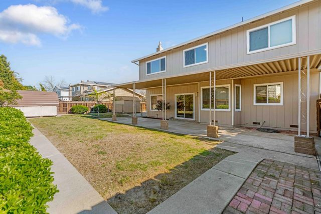 2227 Stanfield Dr, Stockton, CA 95209