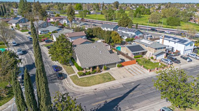 2227 Stanfield Dr, Stockton, CA 95209