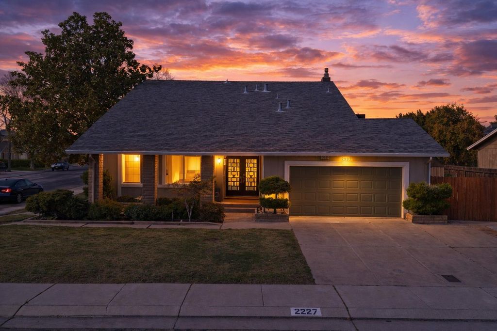 2227 Stanfield Dr, Stockton, CA 95209