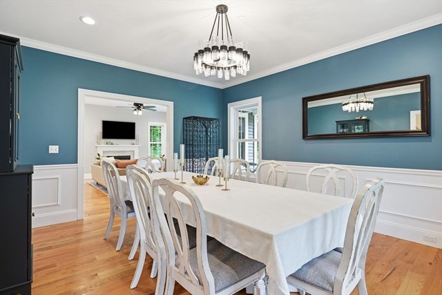 18 Pine St, Belchertown, MA 01007