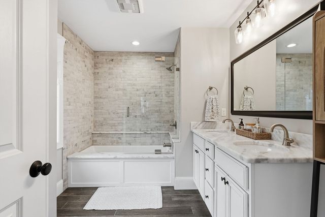 18 Pine St, Belchertown, MA 01007