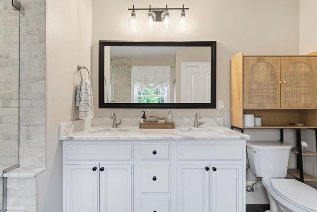18 Pine St, Belchertown, MA 01007
