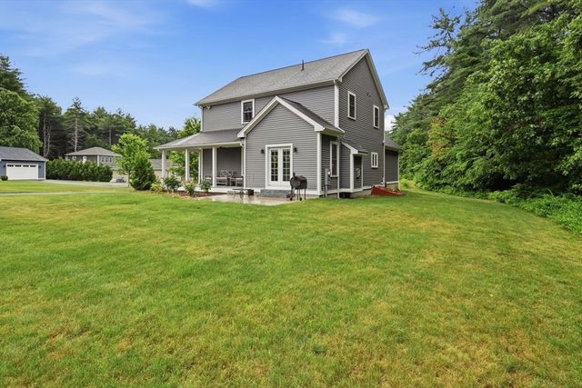 18 Pine St, Belchertown, MA 01007