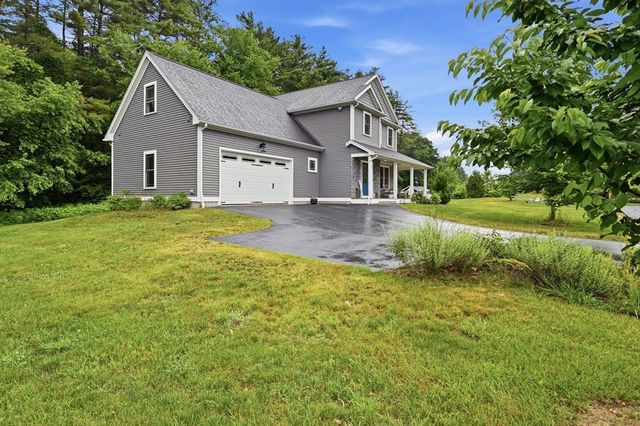 18 Pine St, Belchertown, MA 01007