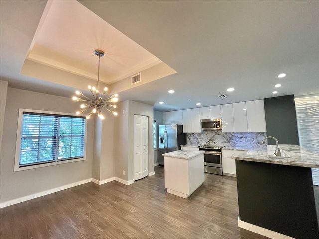 621 SW 1st Avenue 621, Pompano Beach, FL 33060