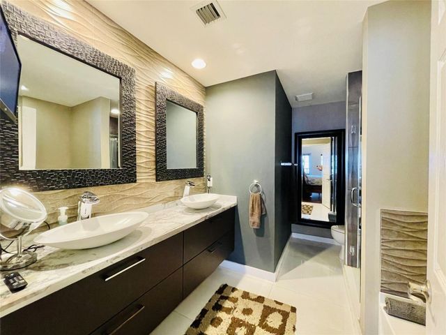 621 SW 1st Avenue 621, Pompano Beach, FL 33060