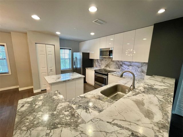 621 SW 1st Avenue 621, Pompano Beach, FL 33060