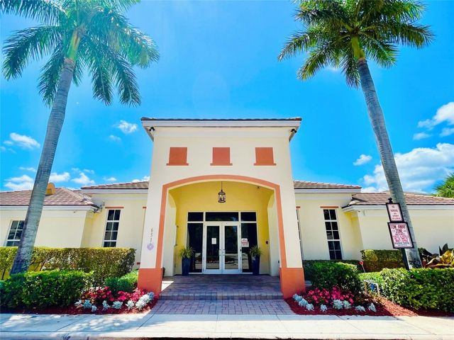 621 SW 1st Avenue 621, Pompano Beach, FL 33060