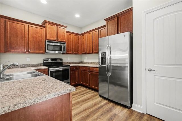 8528 Spivey Village Trail, Jonesboro, GA 30236