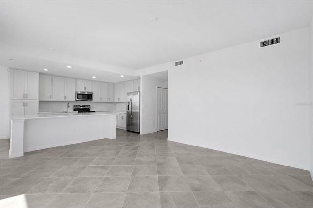 19116 SCALLOP LOOP 207, Lakewood Ranch, FL 34211