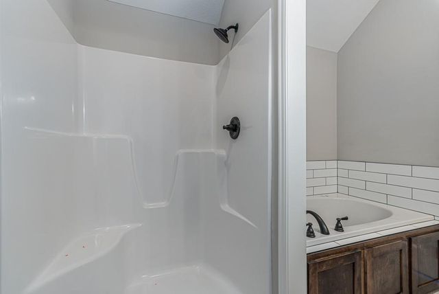 15580 Sheridan Court, Basehor, KS 66007