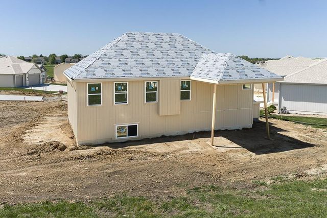 15580 Sheridan Court, Basehor, KS 66007