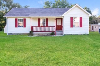 1511 Ridgemont Dr, La Vergne, TN 37086