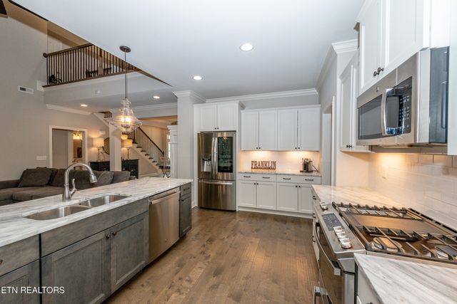 1001 Westland Creek Blvd, Knoxville, TN 37923