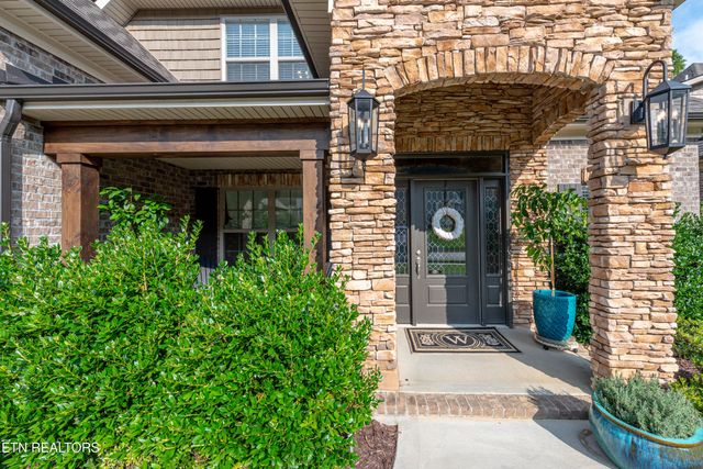 1001 Westland Creek Blvd, Knoxville, TN 37923