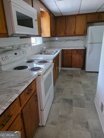 4500 Shannon Boulevard, Union City, GA 30291