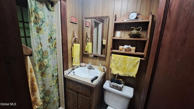 21 Longview Trail, Sand Lake, NY 12153