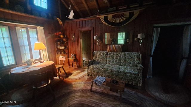 21 Longview Trail, Sand Lake, NY 12153