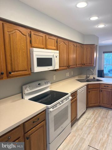 11 FAIRWAY CT, Dover, DE 19904