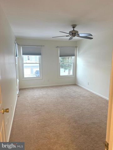 11 FAIRWAY CT, Dover, DE 19904