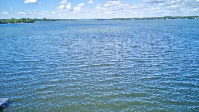 6126 Overlook Drive, Mcfarland, WI 53558