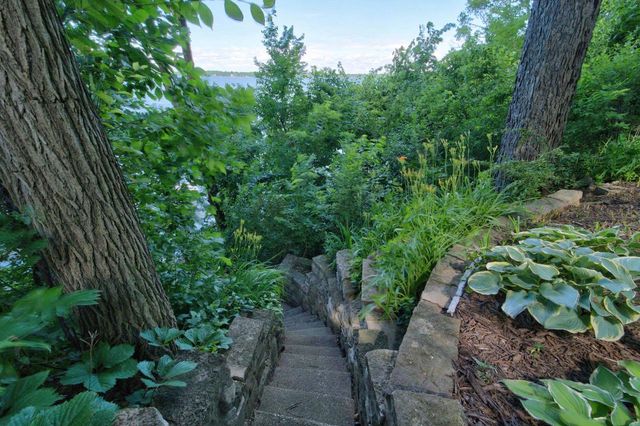 6126 Overlook Drive, Mcfarland, WI 53558