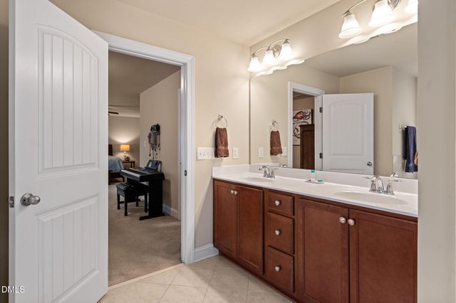 1550 Lake Louise Lane, Fuquay Varina, NC 27526