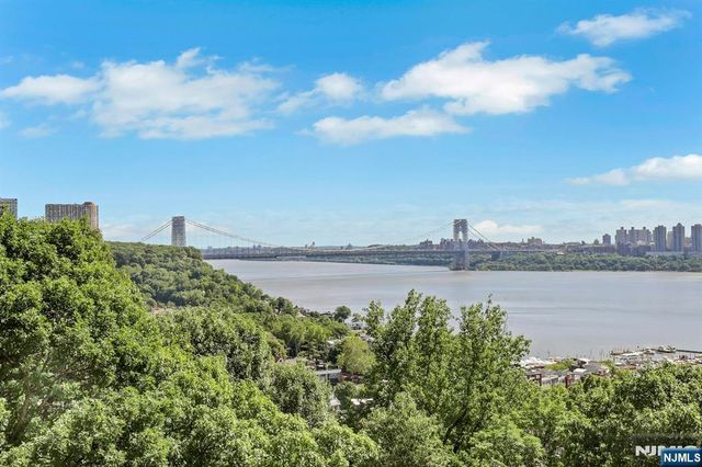 1 Horizon Road 632, Fort Lee, NJ 07024