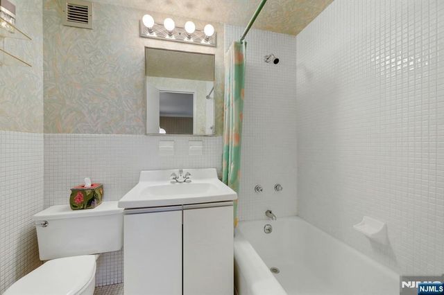 1 Horizon Road 632, Fort Lee, NJ 07024