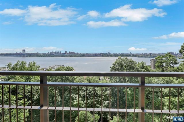 1 Horizon Road 632, Fort Lee, NJ 07024