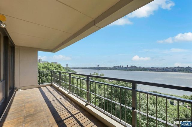 1 Horizon Road 632, Fort Lee, NJ 07024