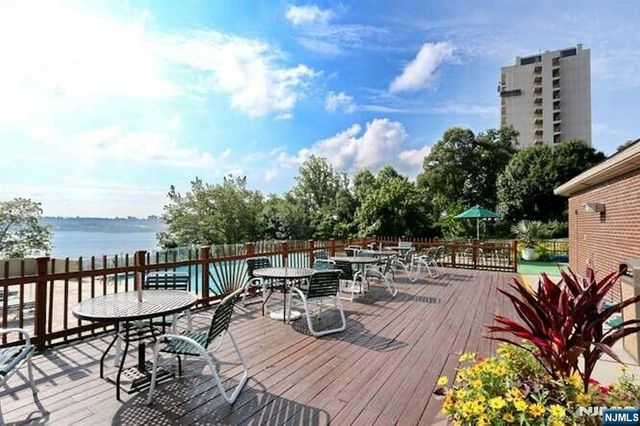 1 Horizon Road 632, Fort Lee, NJ 07024
