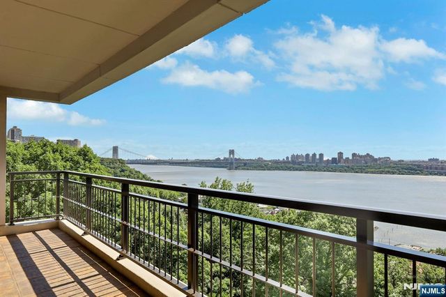 1 Horizon Road 632, Fort Lee, NJ 07024