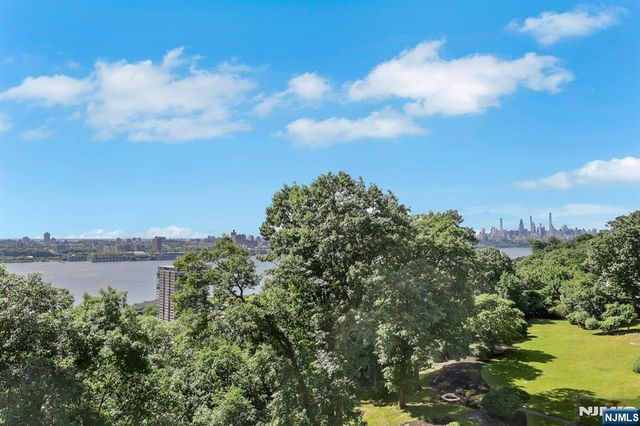 1 Horizon Road 632, Fort Lee, NJ 07024
