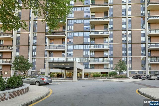 1 Horizon Road 632, Fort Lee, NJ 07024