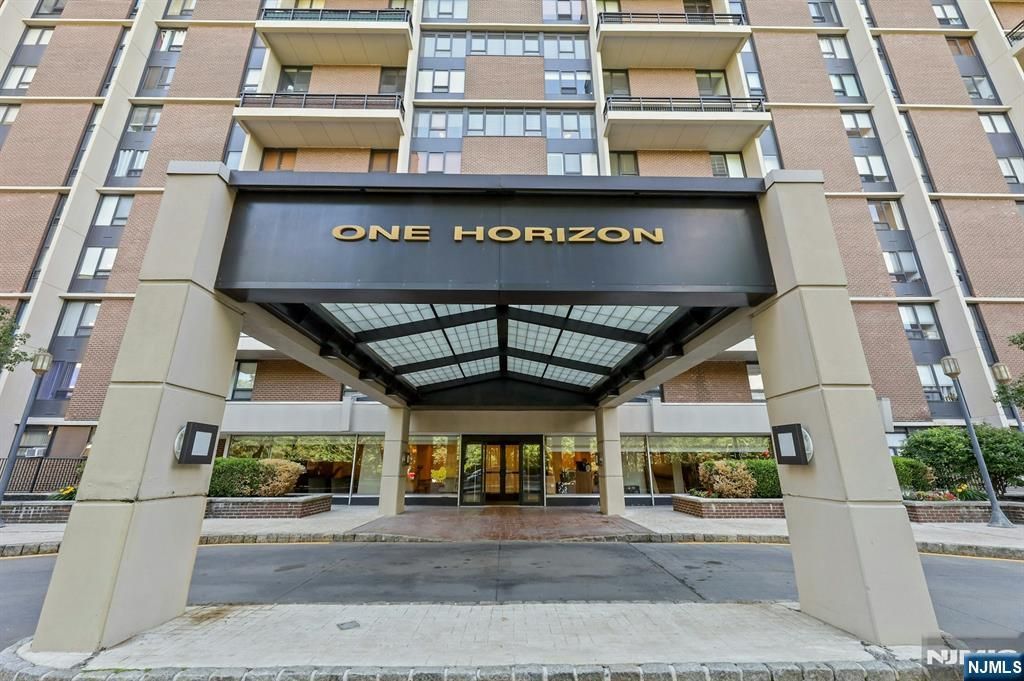 1 Horizon Road 632, Fort Lee, NJ 07024