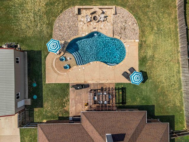 115 Towering Oaks Lane, Longview, TX 75602