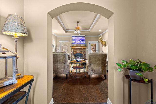 115 Towering Oaks Lane, Longview, TX 75602