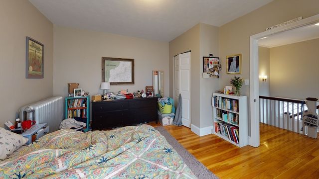 48 South Crescent Circuit 2, Boston, MA 02135